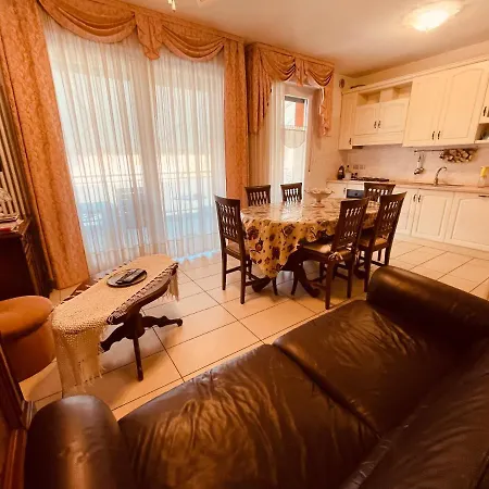 App4rent Family 3 Camere, 2 Bagni, Wi-fi, Animali Ammessi Apartment